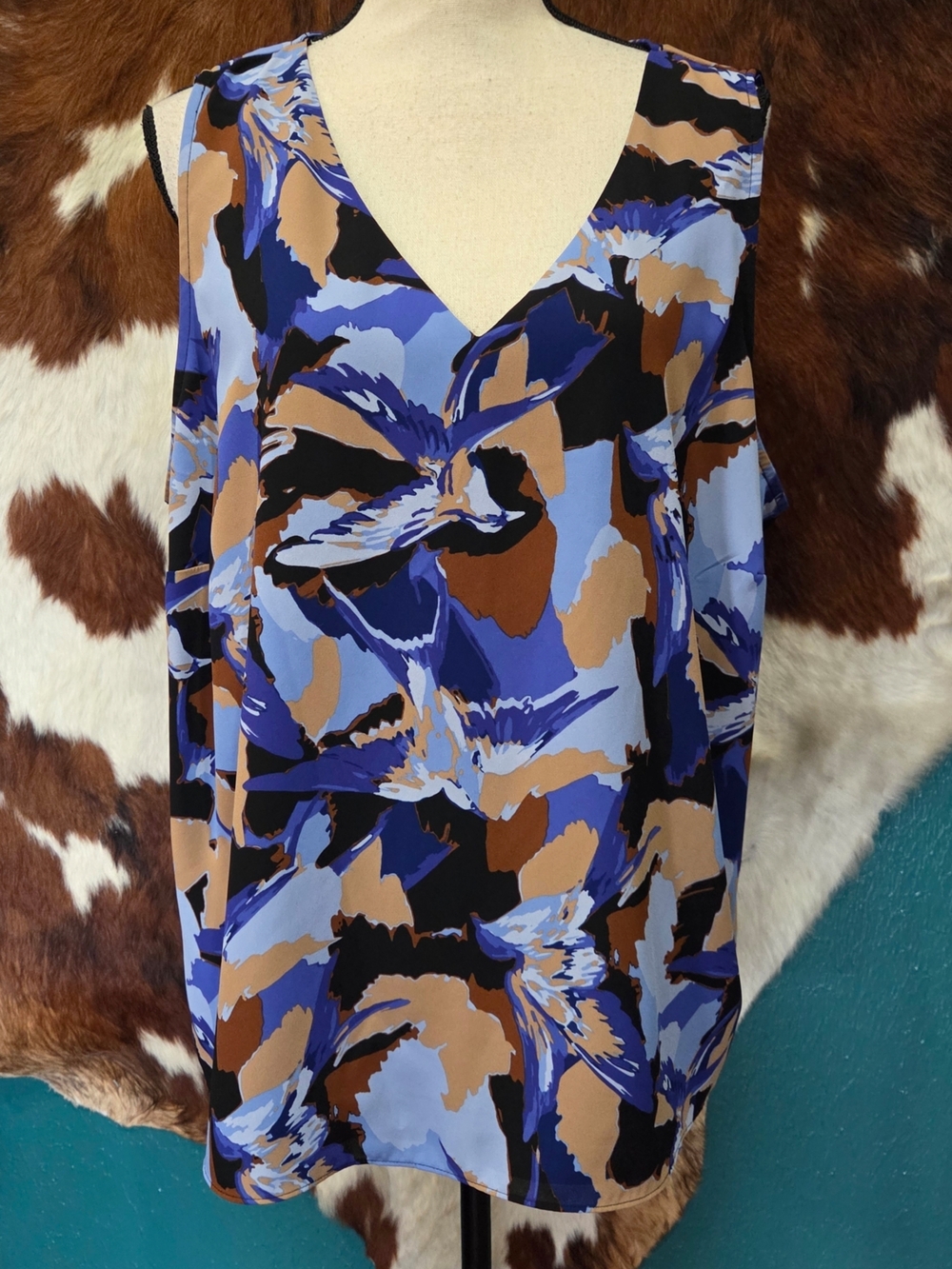 Nine West Abstract Bird V-Neck Camisole in Blue and Brown